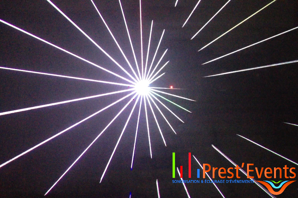 BT LASER 850 RGB BRITEQ PREST EVENTS sonorisation éclairage lille djiing effets spéciaux laser